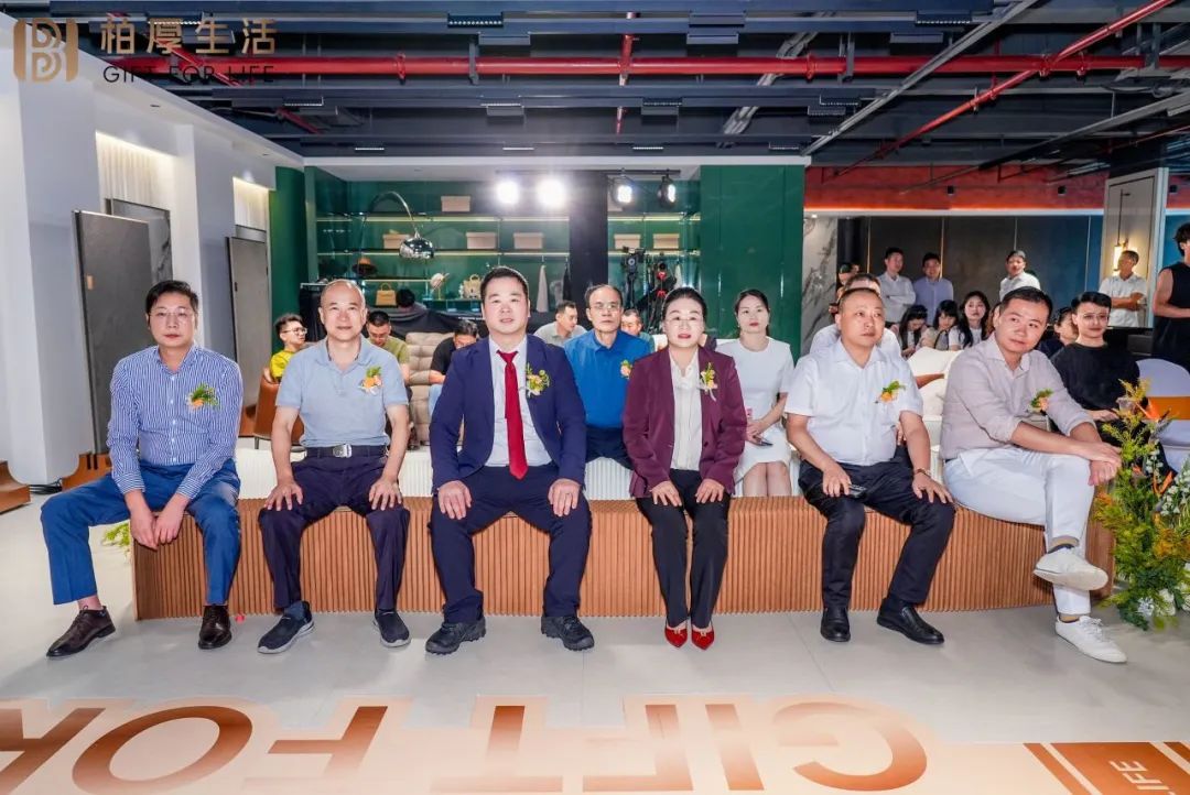 https://mmbiz.qpic.cn/mmbiz_jpg/3atfFIwfCMwmwm9Y863Cm4yIuQoyGOjwHzflNibdsVhyBC9RoClTa8vcG7sKC9ftpYZ4p19V6T9WluTsvBMl50A/640?wx_fmt=jpeg